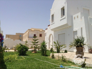 L 102 -                            Koupit
                           Villa avec piscine Djerba